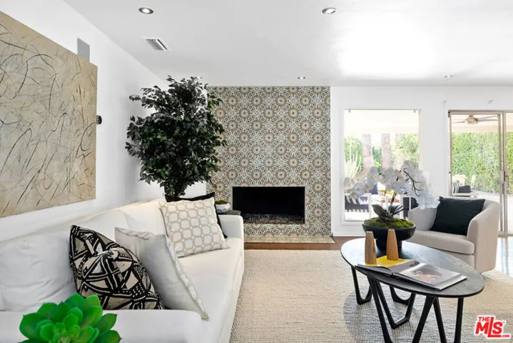 44829 Cabrillo Avenue, Palm Desert, California 92260