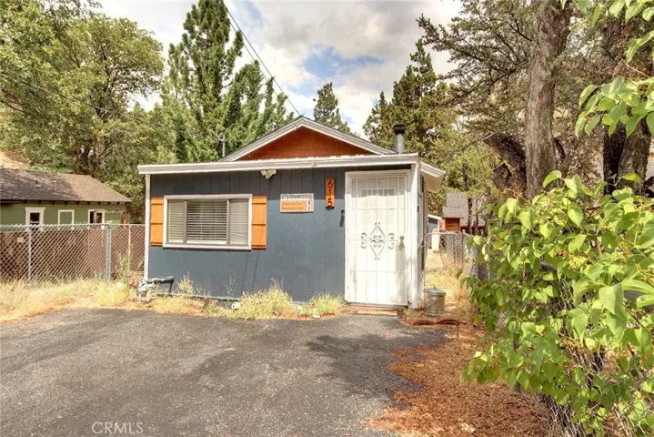 615 Cedar Lane, Big Bear City, California 92386