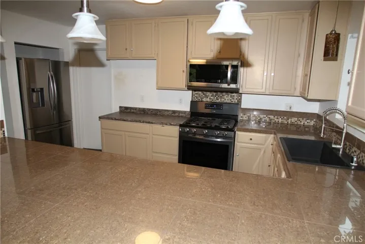 68170 Galardo Road, Cathedral City, California 92234