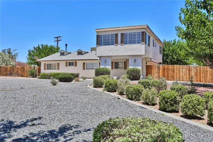 14140 Luna Road, Victorville, California 92392