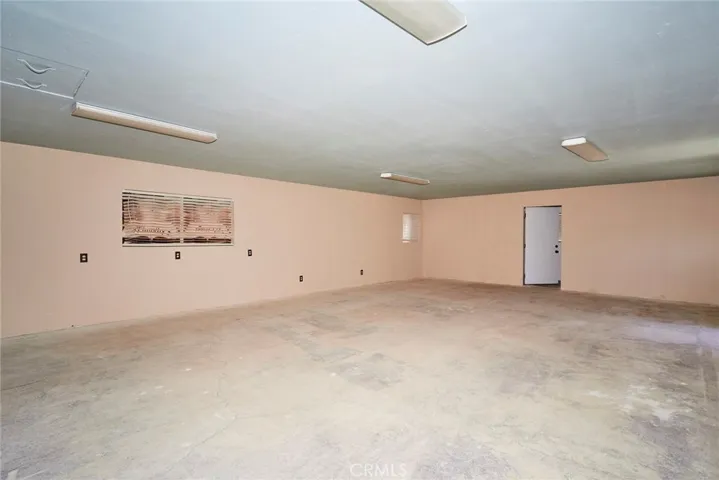14140 Luna Road, Victorville, California 92392