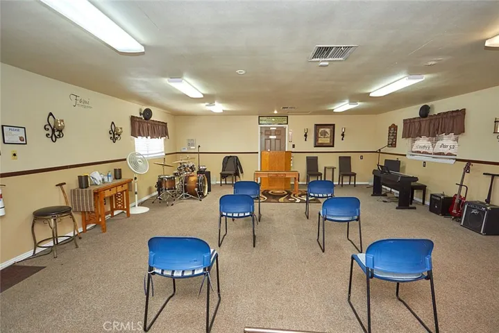 14140 Luna Road, Victorville, California 92392