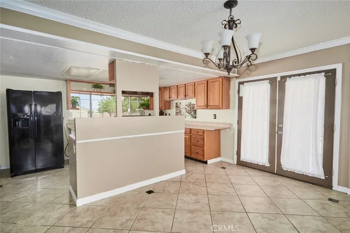 14140 Luna Road, Victorville, California 92392