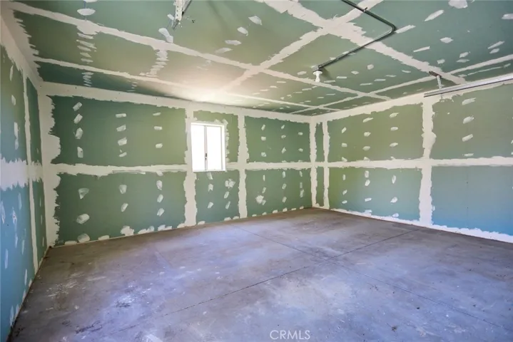 14140 Luna Road, Victorville, California 92392