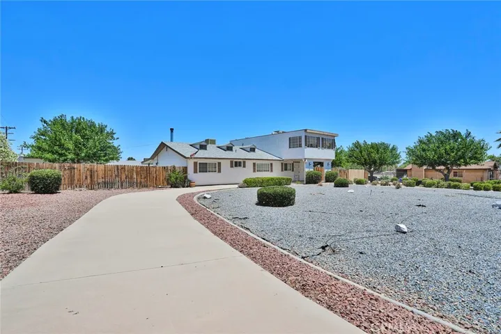 14140 Luna Road, Victorville, California 92392