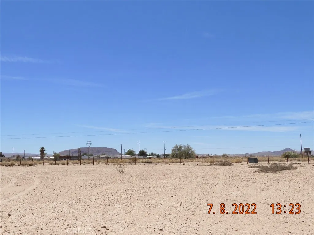Looking west, from the very back of the parcel, towards Barstow.