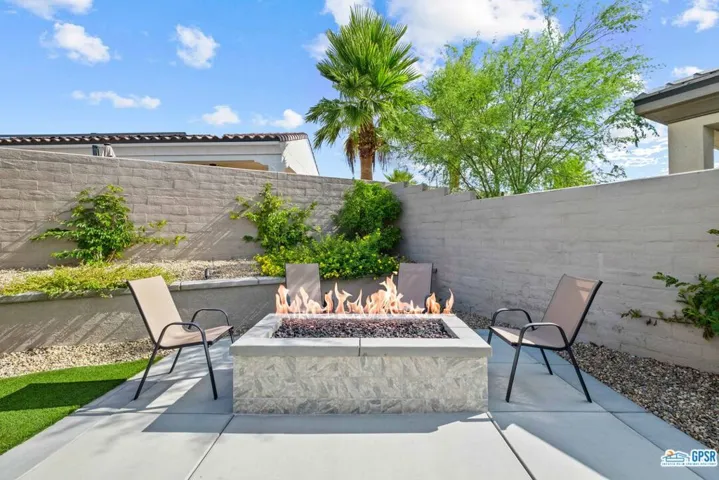 34 Syrah, Rancho Mirage, California 92270