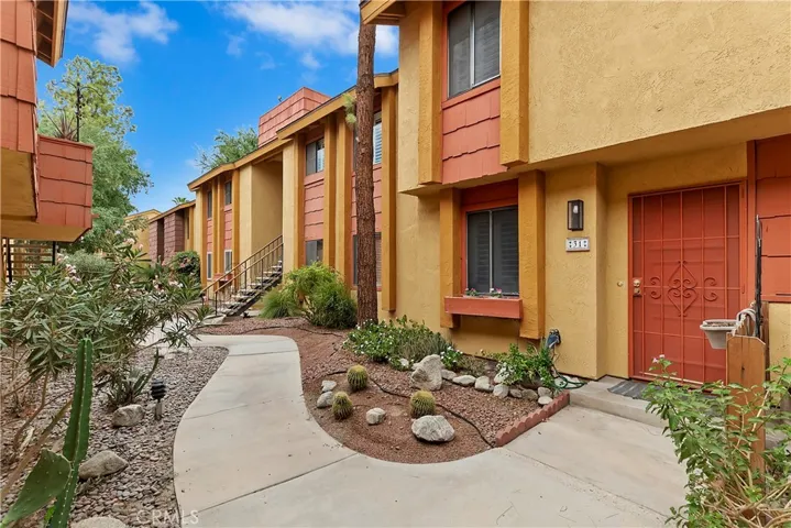 48255 Monroe Street 31, Indio, California 92201
