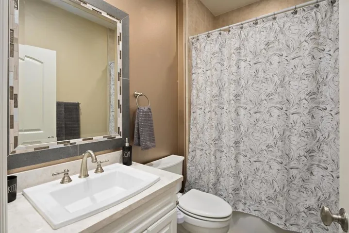 698 Normandy, Encinitas, California 92024