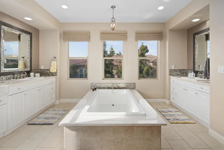 698 Normandy, Encinitas, California 92024