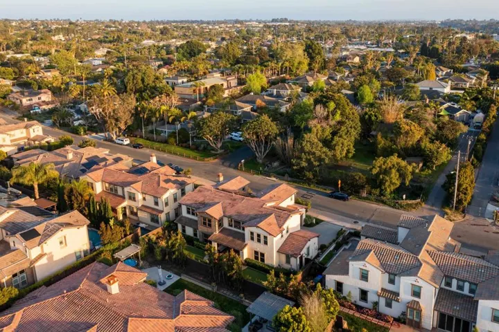 698 Normandy, Encinitas, California 92024