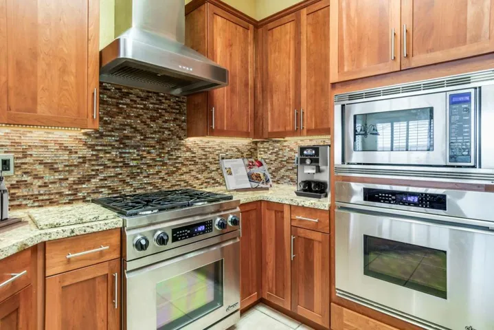 Kitchen 3