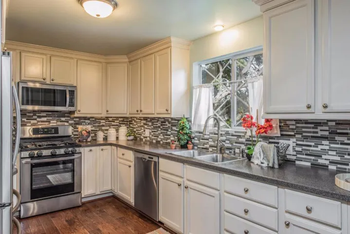 311 Congress Avenue, Pacific Grove, California 93950