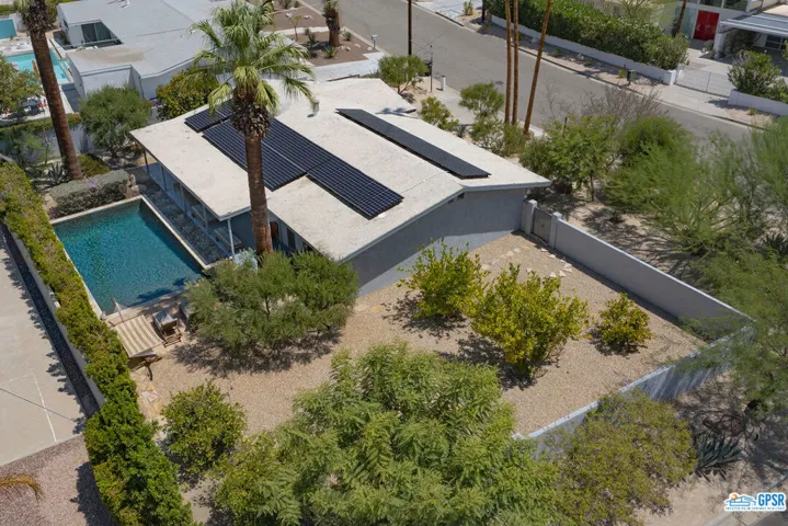207 N Saturmino Drive, Palm Springs, California 92262