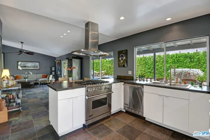 207 N Saturmino Drive, Palm Springs, California 92262