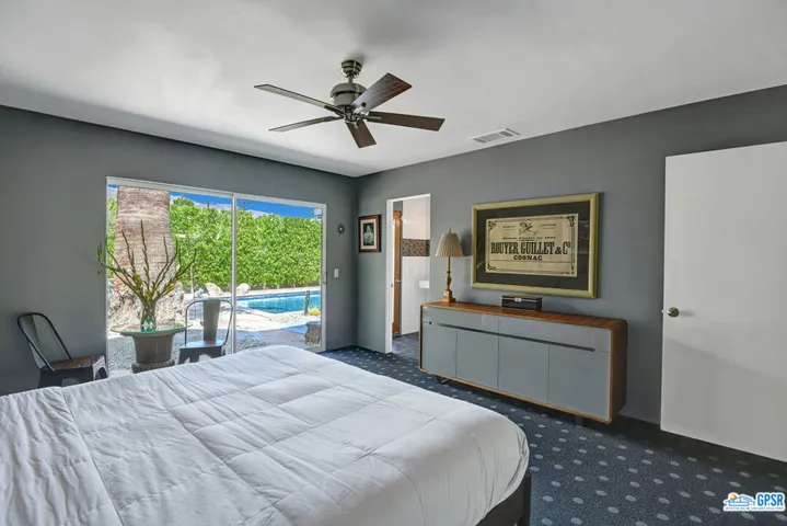 207 N Saturmino Drive, Palm Springs, California 92262