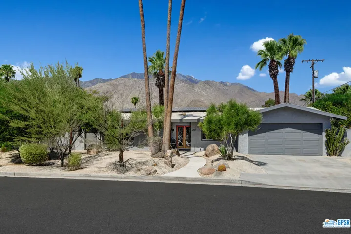 207 N Saturmino Drive, Palm Springs, California 92262