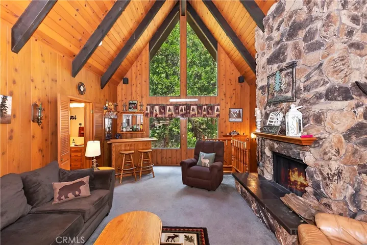 341 Birchwood Drive, Lake Arrowhead, California 92352