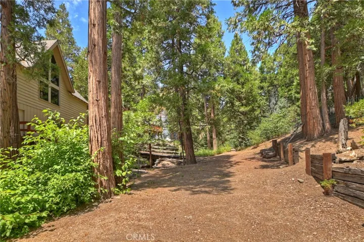 341 Birchwood Drive, Lake Arrowhead, California 92352