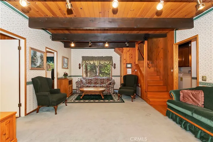 341 Birchwood Drive, Lake Arrowhead, California 92352