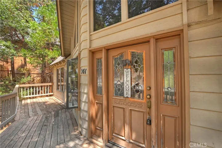 341 Birchwood Drive, Lake Arrowhead, California 92352