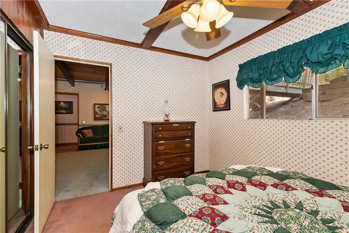 341 Birchwood Drive, Lake Arrowhead, California 92352