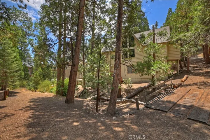 341 Birchwood Drive, Lake Arrowhead, California 92352