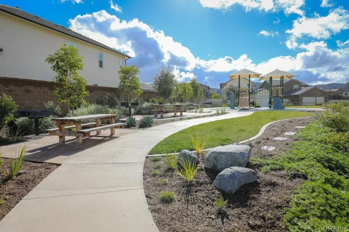 2838 Quilters Drive, Escondido, California 92029