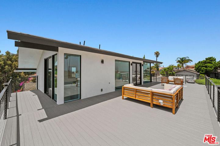 4470 Don Felipe Drive, Baldwin Hills, California 90008