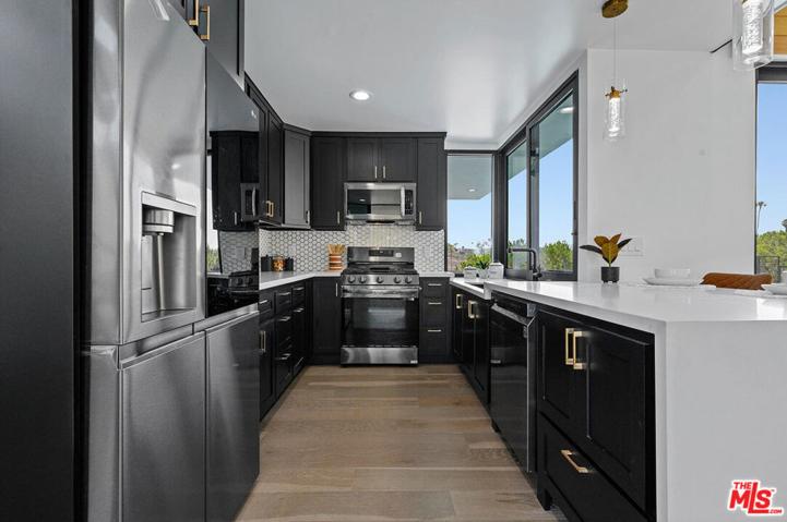 4470 Don Felipe Drive, Baldwin Hills, California 90008