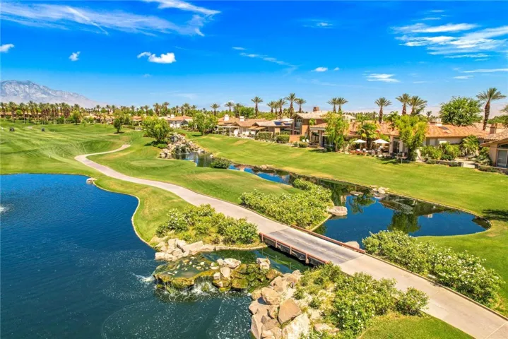 911 Deer Haven Circle, Palm Desert, California 92211