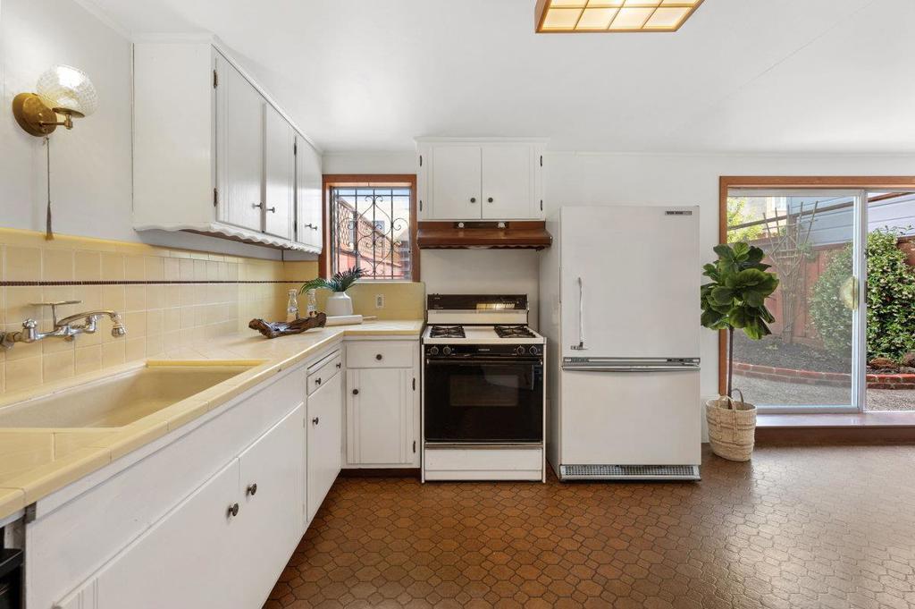 116 School Street, California home-pic-18
