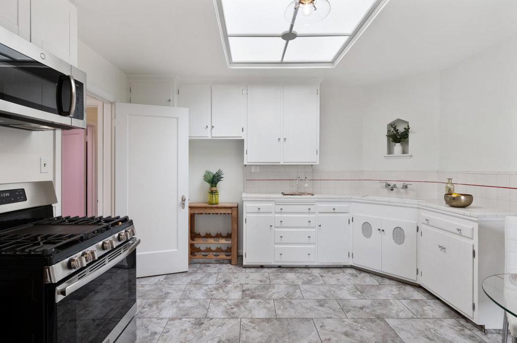 116 School Street, California home-pic-9