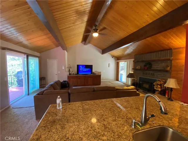 24992 Valle Drive, Crestline, California 92325