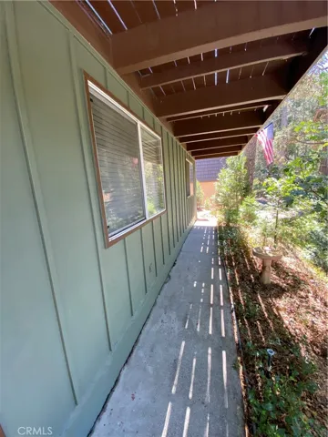 24992 Valle Drive, Crestline, California 92325