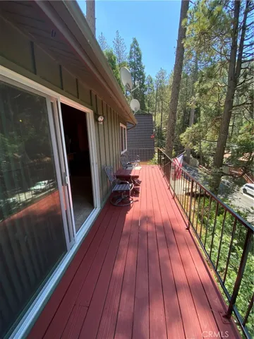 24992 Valle Drive, Crestline, California 92325