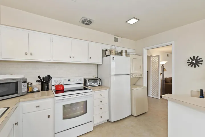 015_Kitchen