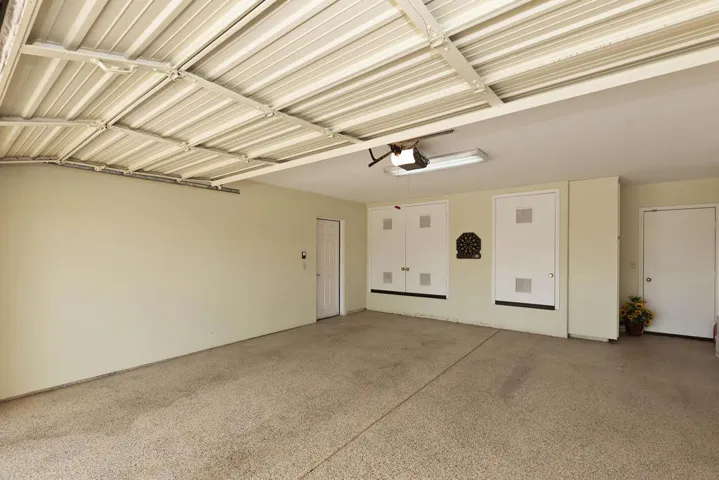067_Garage
