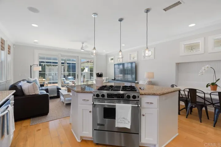 701 H Avenue, Coronado, California 92118