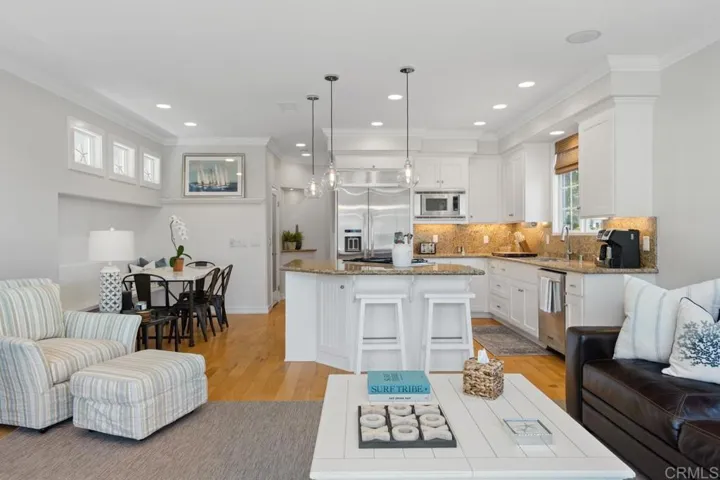 701 H Avenue, Coronado, California 92118