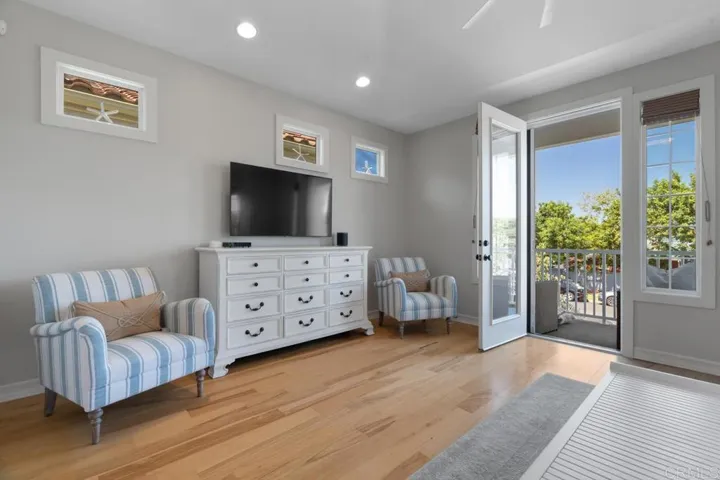 701 H Avenue, Coronado, California 92118