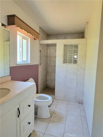 Master Bathroom is nice!