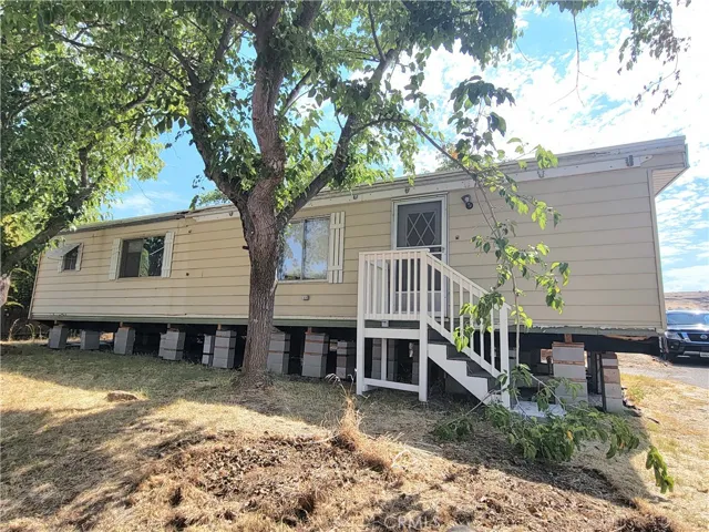 Front of  Unit #B-11 with 1248 Sqft and lots of upgrades!