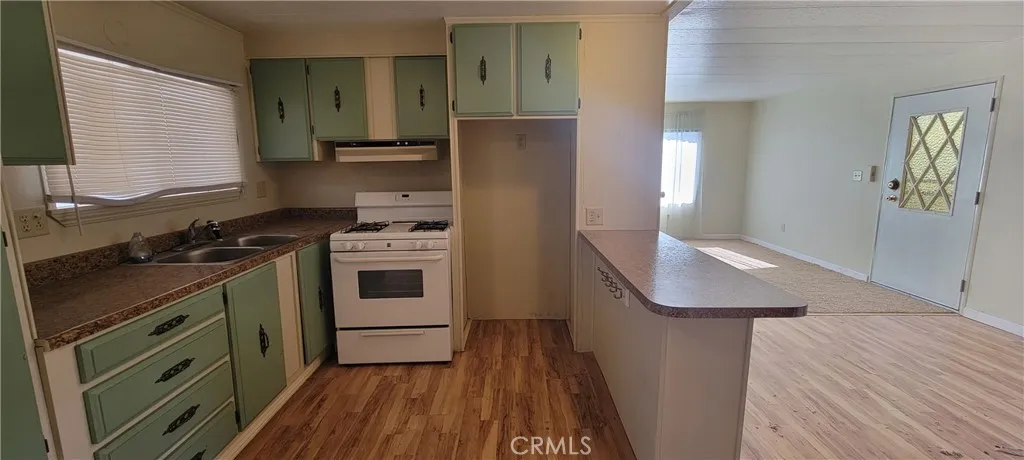Open Kitchen Floorplan