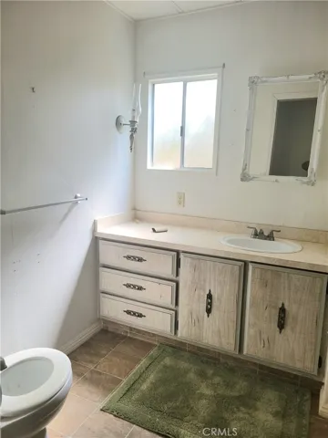 Hall way Bathroom.
