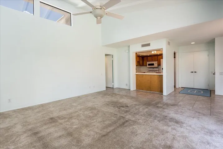 19-2030normandycourt-hr-19