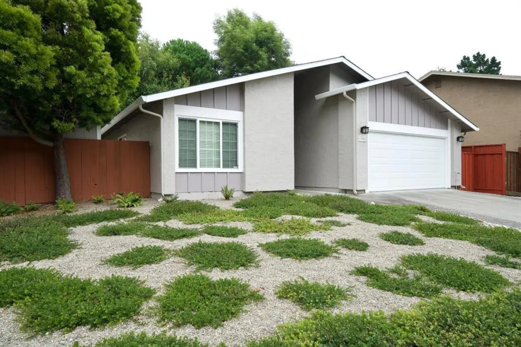 1156 Oddstad Boulevard, California home-pic-0
