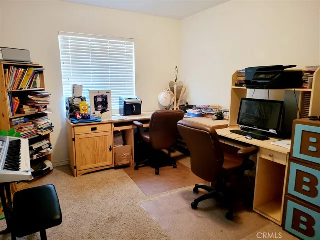Office/Bedroom 4