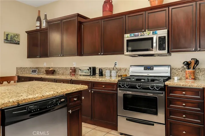 1380 Whispering Wind Lane, Corona, California 92881