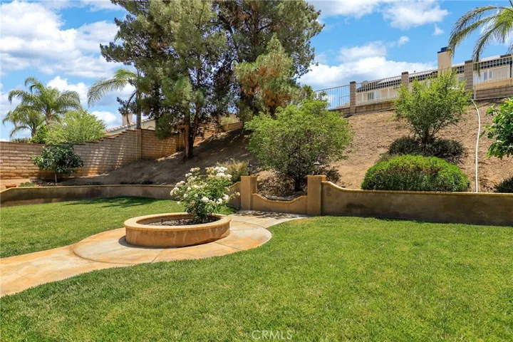 1380 Whispering Wind Lane, Corona, California 92881